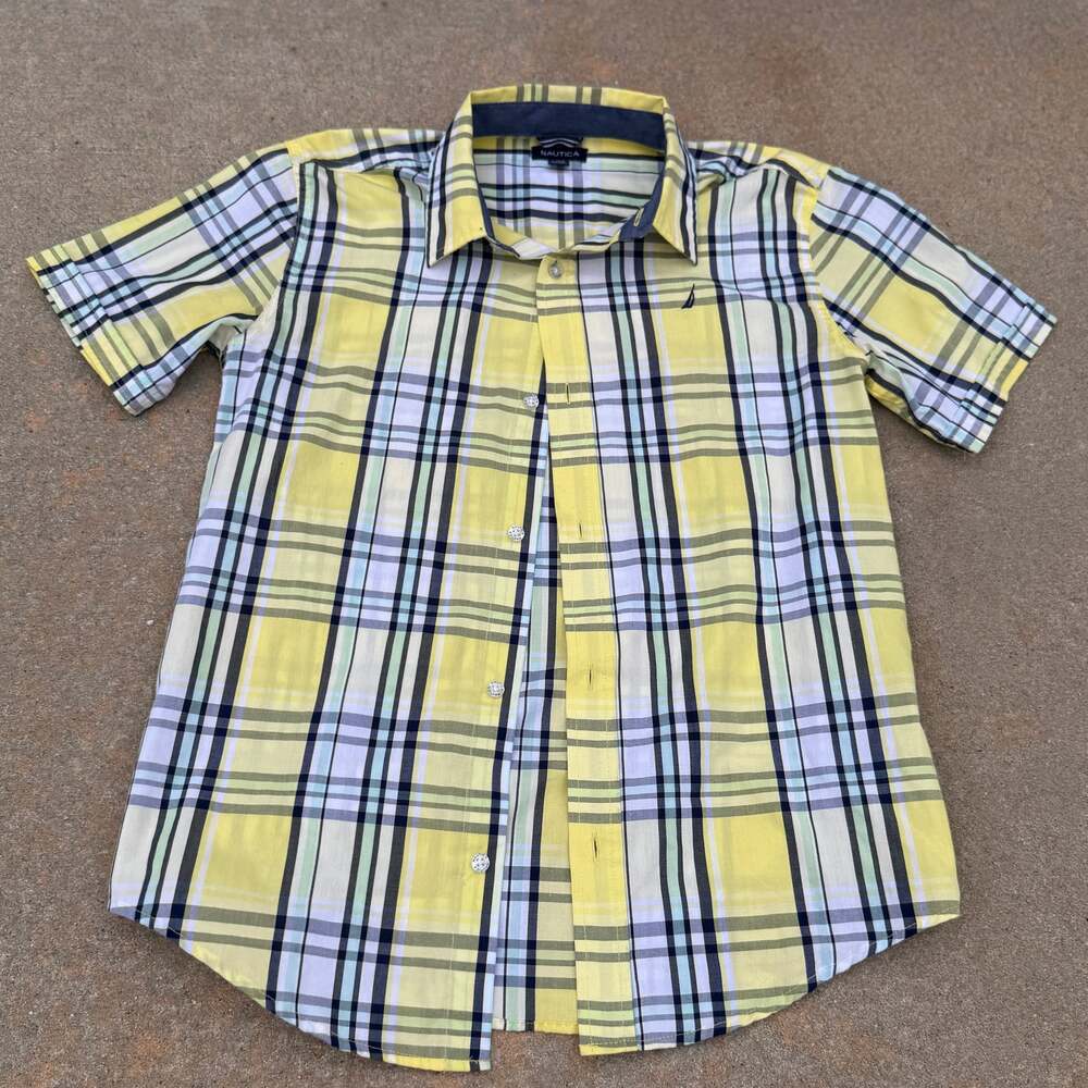 Nautica Men's Short Sleeve Plaid Button-Down Shirt